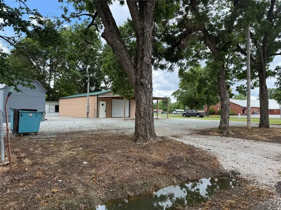 306 E Gentry Avenue, Checotah, OK 74426 - #3