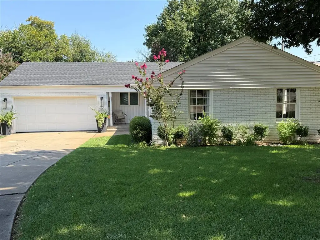 1201 Glenbrook Terrace, Nichols Hills, OK 73116 - #1