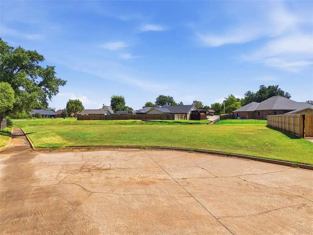 1206 W Fay Avenue, Kingfisher, OK 73750 - #1