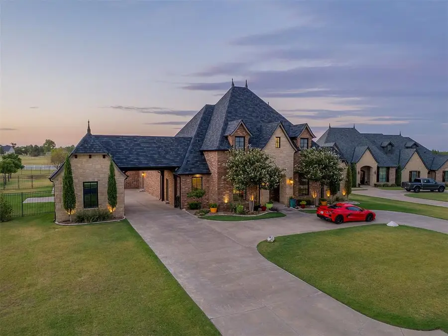 4213 Paloma Circle, Edmond, OK 73012 - #3