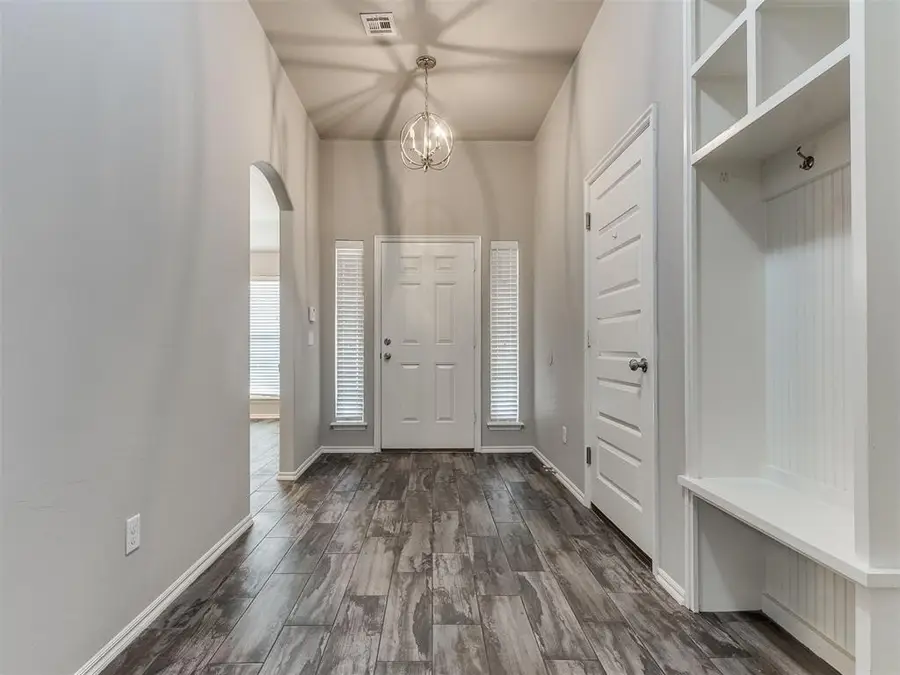 2309 Fallview Drive, Edmond, OK 73034 - #2