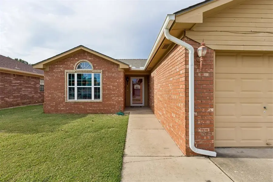 1416 Forest Glenn Circle, Norman, OK 73071 - #2