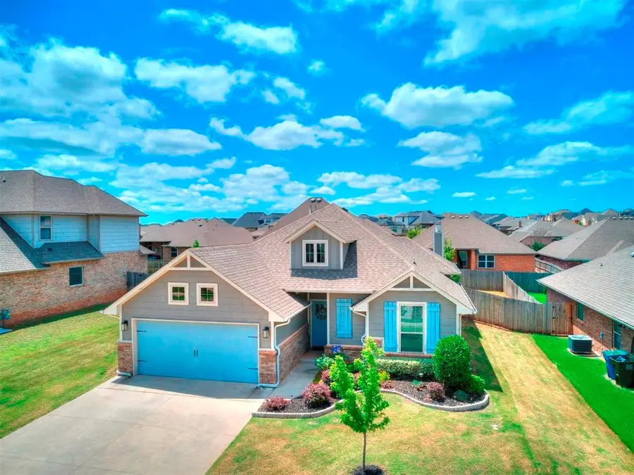 6132 Oxnard, Edmond, OK 73034 - #2