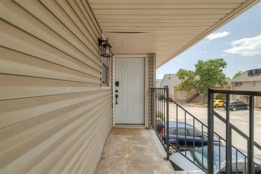6732 N Meridian Avenue #D, Oklahoma City, OK 73116 - #3