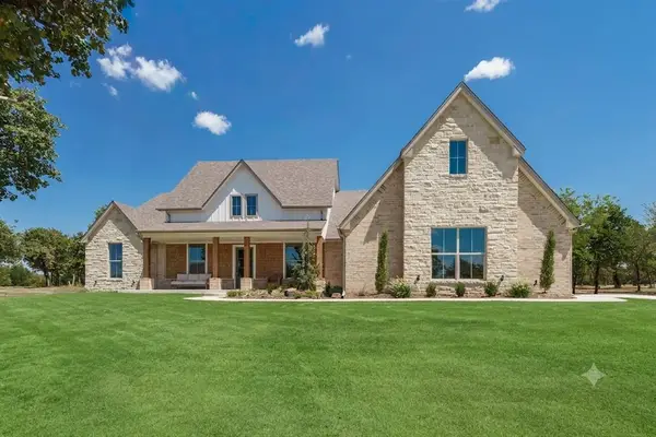 847 Whispering Trails Drive, Tuttle, OK 73089