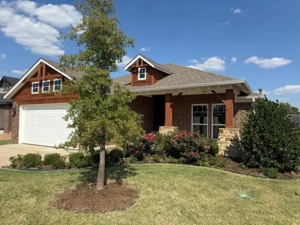 428 Compass Drive, Yukon, OK 73099