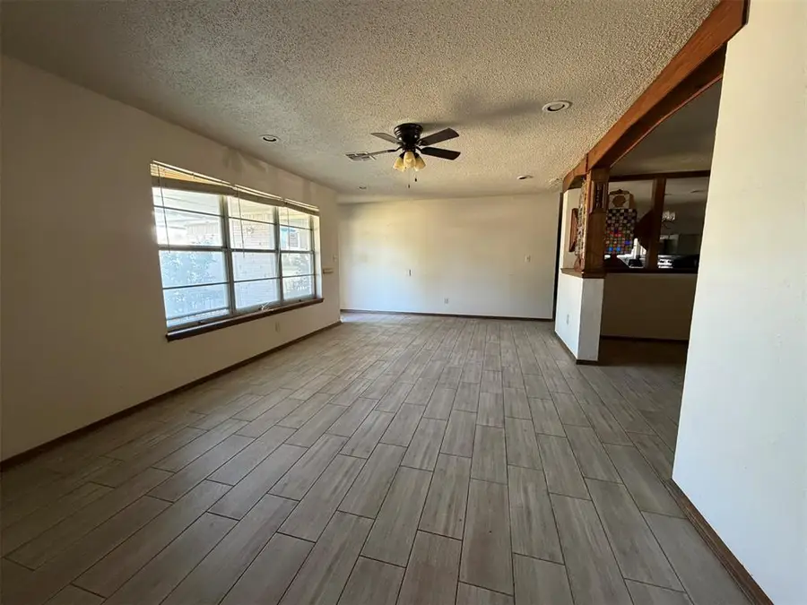 8916 S Country Club Drive, Oklahoma City, OK 73159 - #2
