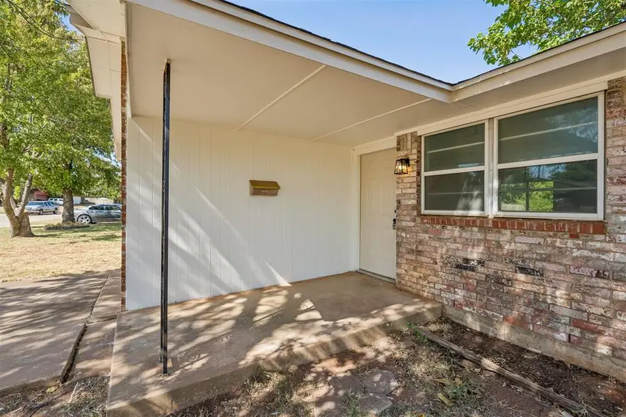 2624 Kings Road, Moore, OK 73160 - #3