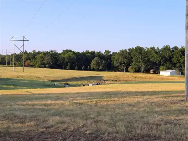 000 Hazel Dell 8 Acres Road, Shawnee, OK 74855