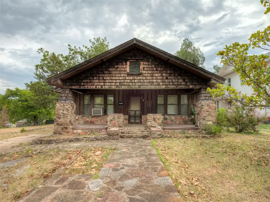 619 S 6th Street, Chickasha, OK 73018 - #2