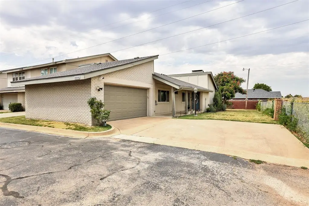 10100 Hefner Village Terrace, Oklahoma City, OK 73162 - #1