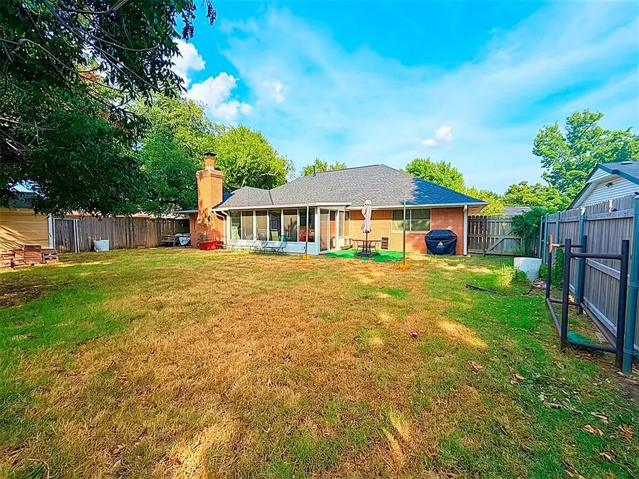 5015 N Vermont Avenue, Oklahoma City, OK 73112 - #3