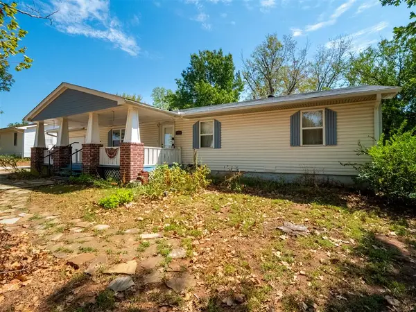 1004 Birch Street, Wellston, OK 74881