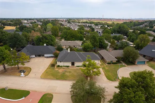 12500 Arrowhead Terrace, Oklahoma City, OK 73120