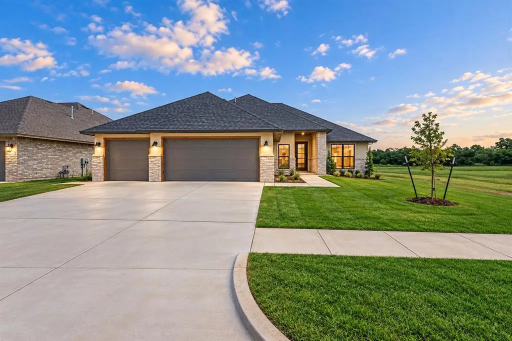 4908 Vine Cliff Road, Mustang, OK 73064 - #1