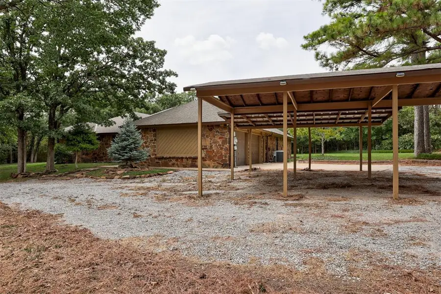 5611 Covey Run Drive, Edmond, OK 73034 - #3