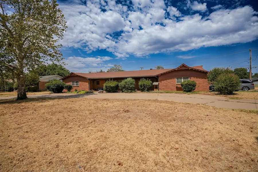 1909 Willard Drive, Altus, OK 73521 - #2