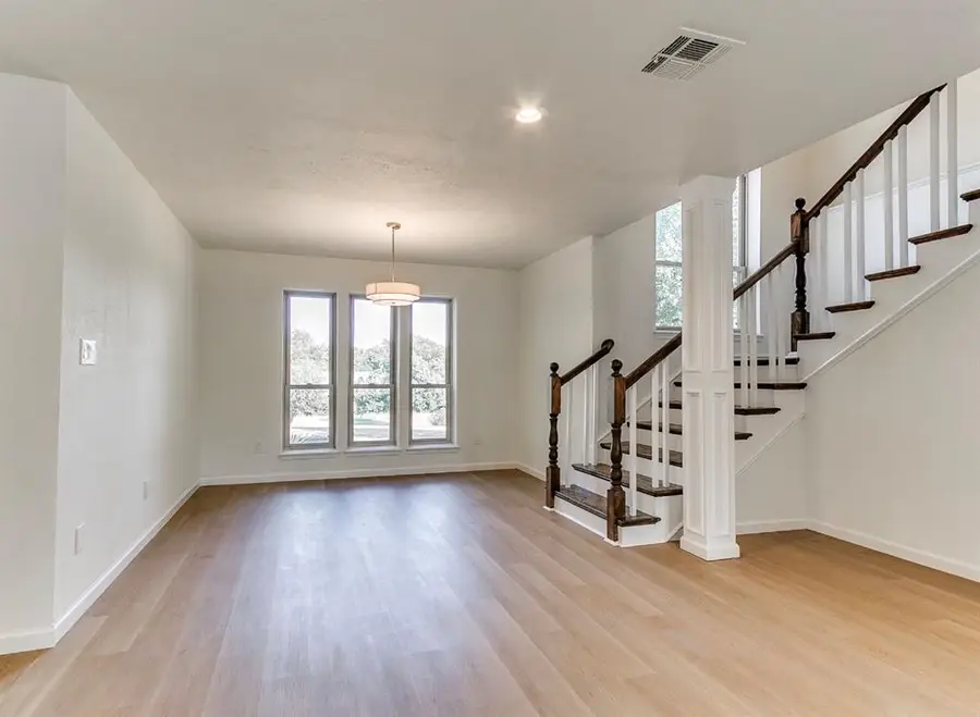 407 E Cedar Street, Tuttle, OK 73089 - #3