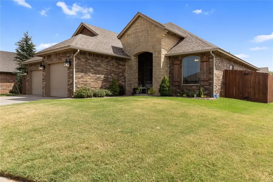 10916 SW 35th Terrace, Yukon, OK 73099 - #2