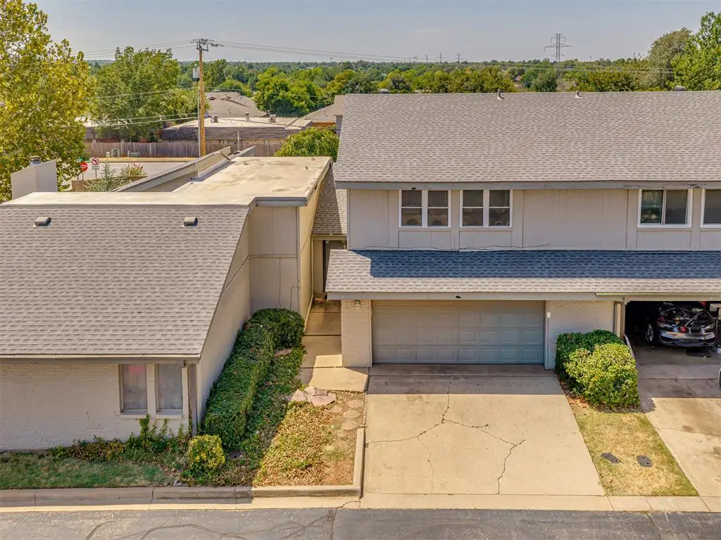 5838 Hefner Village Court, Oklahoma City, OK 73162 - #1