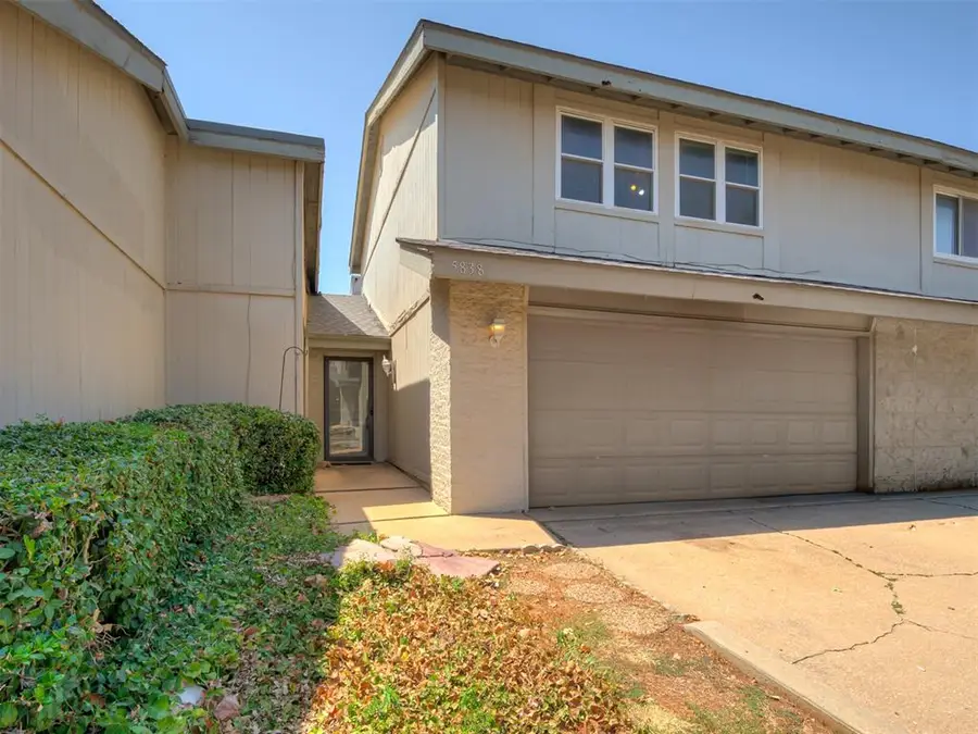 5838 Hefner Village Court, Oklahoma City, OK 73162 - #2
