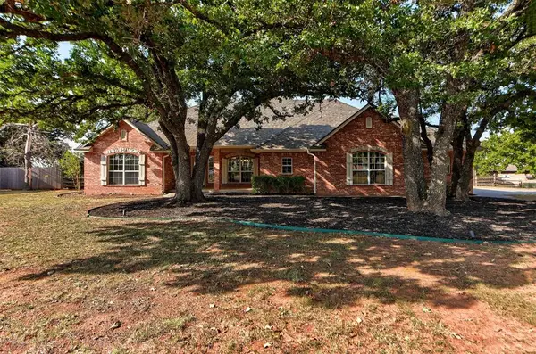 204 Persimmon Ridge Drive, Blanchard, OK 73010