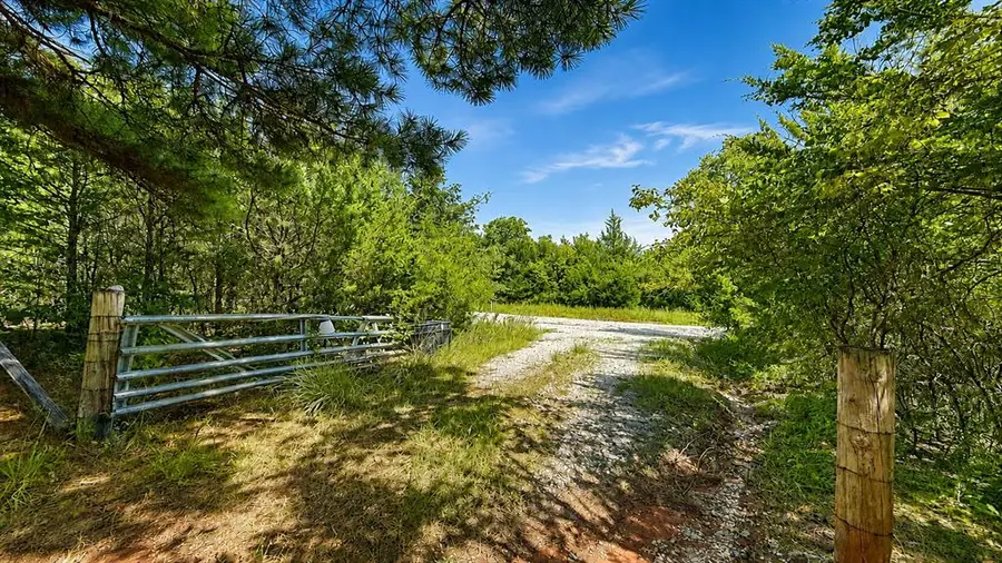 30226 Hamilton Road, Macomb, OK 74852 - #2