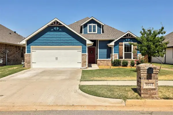 9041 NW 121st Terrace, Yukon, OK 73099