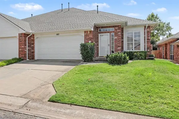 509 S Santa Fe Avenue #162, Edmond, OK 73003