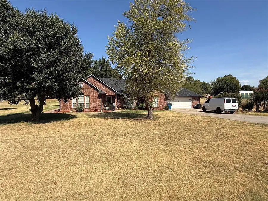 873 Oaklawn Drive, Tuttle, OK 73089 - #2