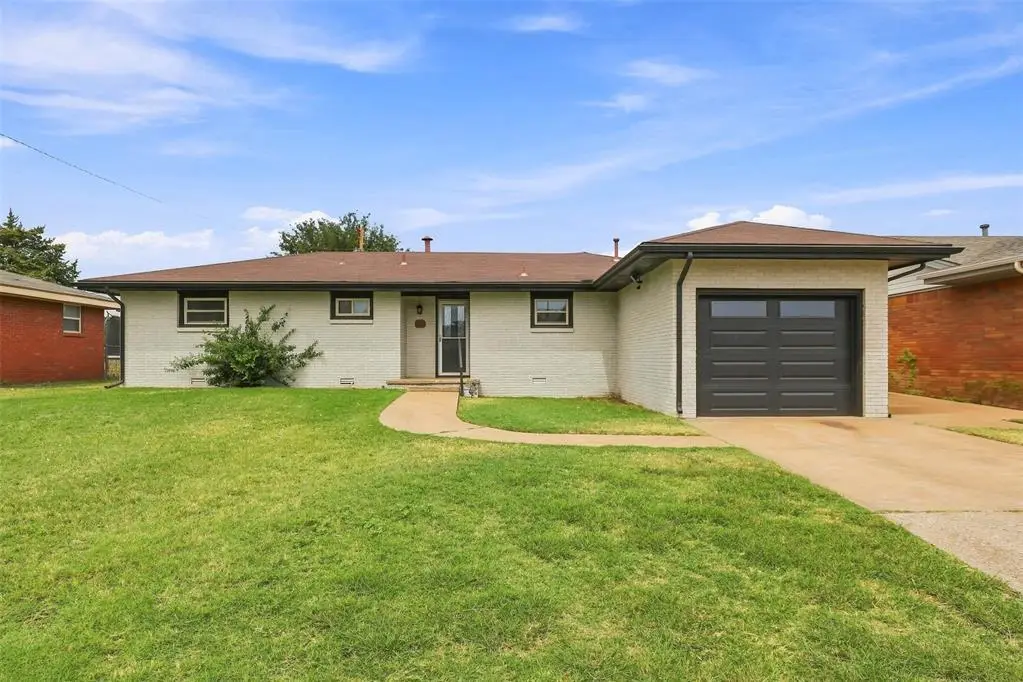 302 W Chisholm Drive, Kingfisher, OK 73750 - #1