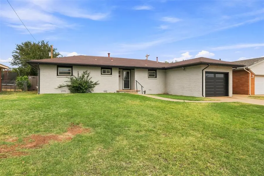 302 W Chisholm Drive, Kingfisher, OK 73750 - #2