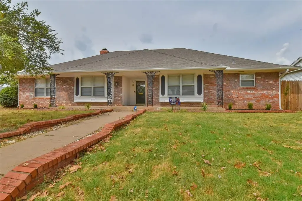 6813 Saint Marys Place, Oklahoma City, OK 73132 - #1