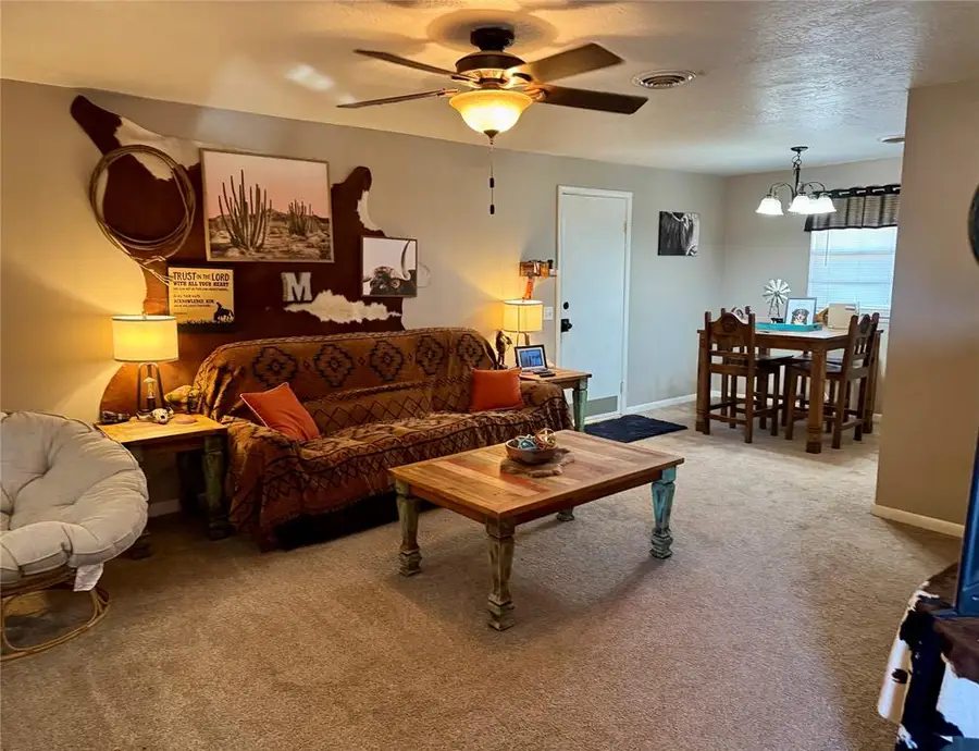 901 E Kee Street, Weatherford, OK 73096 - #3