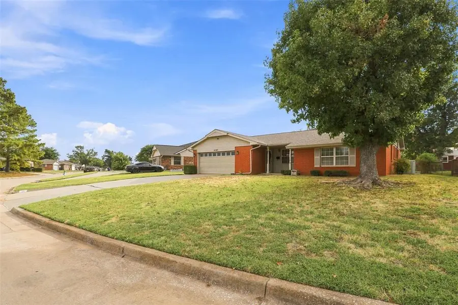 4107 N Chapman, Shawnee, OK 74804 - #3