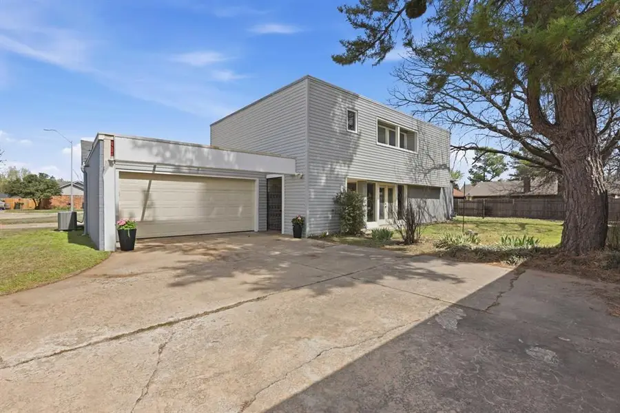 509 Fenwick Court, Norman, OK 73072 - #2