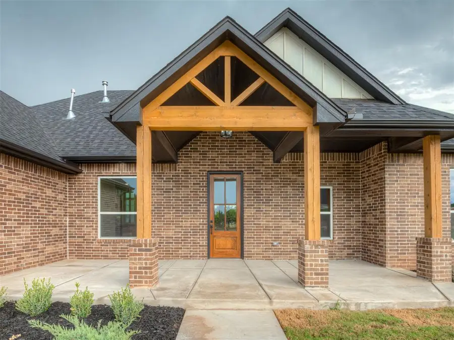 1928 Valerie's Drive, Guthrie, OK 73044 - #2