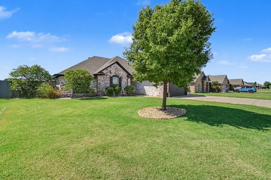 1212 Northridge Boulevard, Altus, OK 73521 - #3