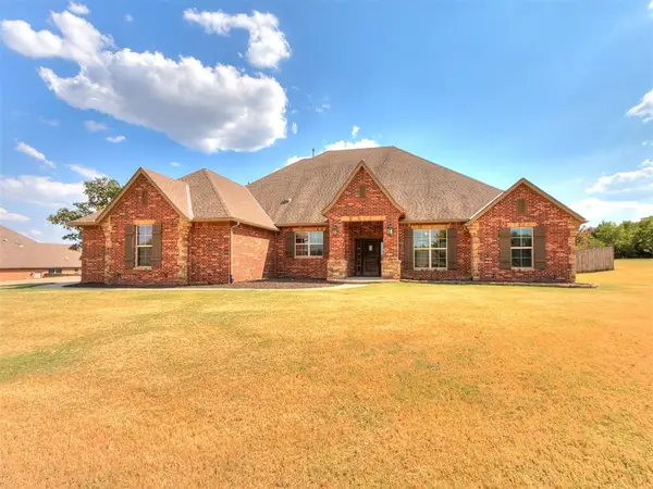 16956 Fox Trot Court, Choctaw, OK 73020
