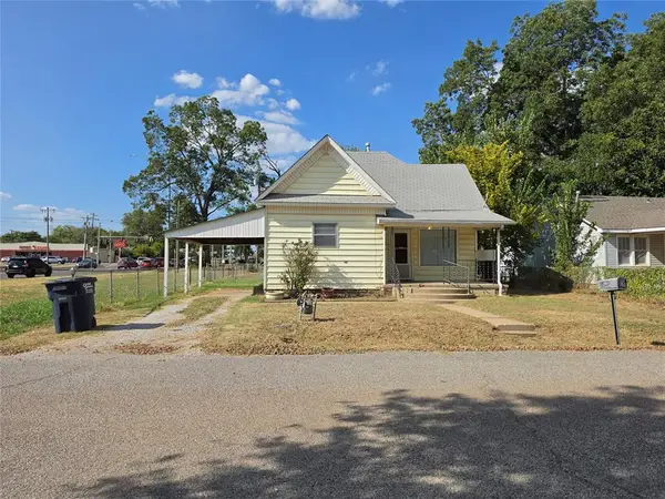 904 E 7th Street, Shawnee, OK 74801