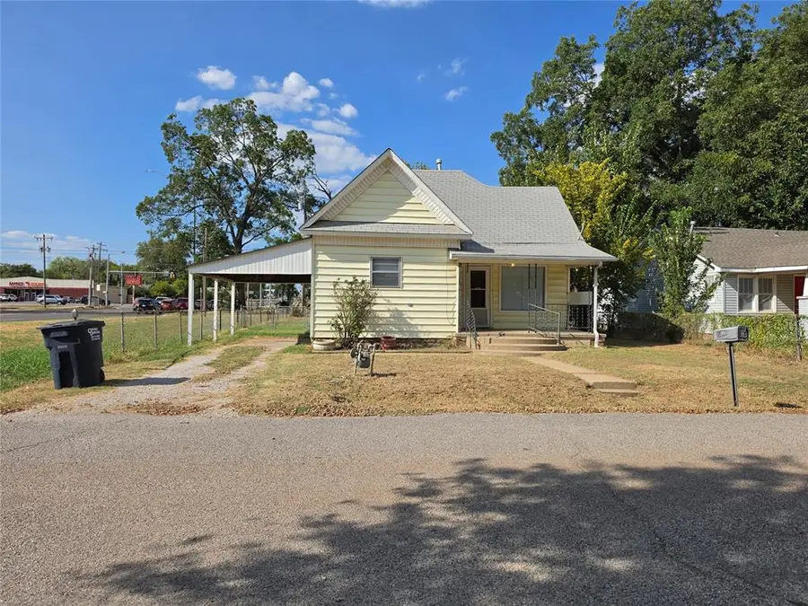 904 E 7th Street, Shawnee, OK 74801 - #3
