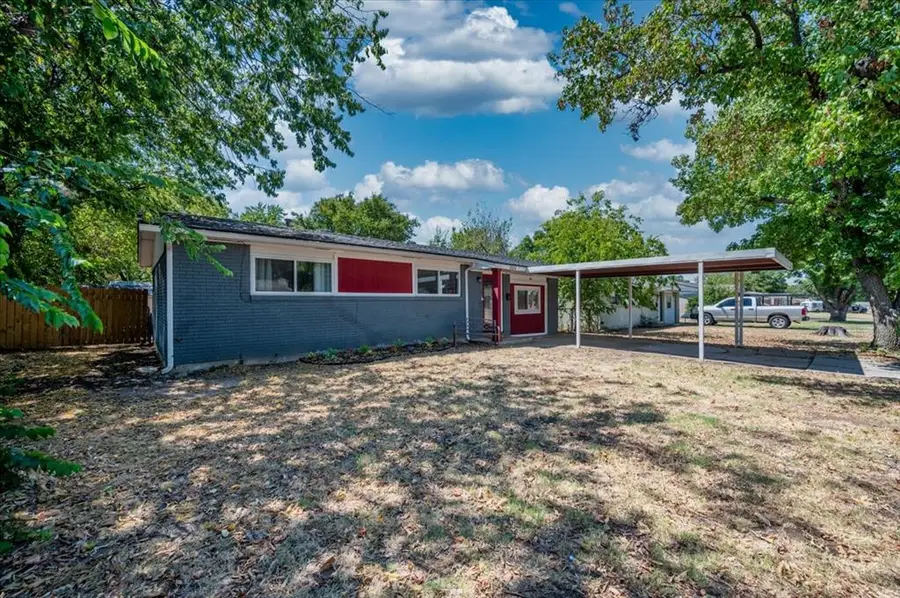 604 SW 14th Street, Moore, OK 73160 - #2