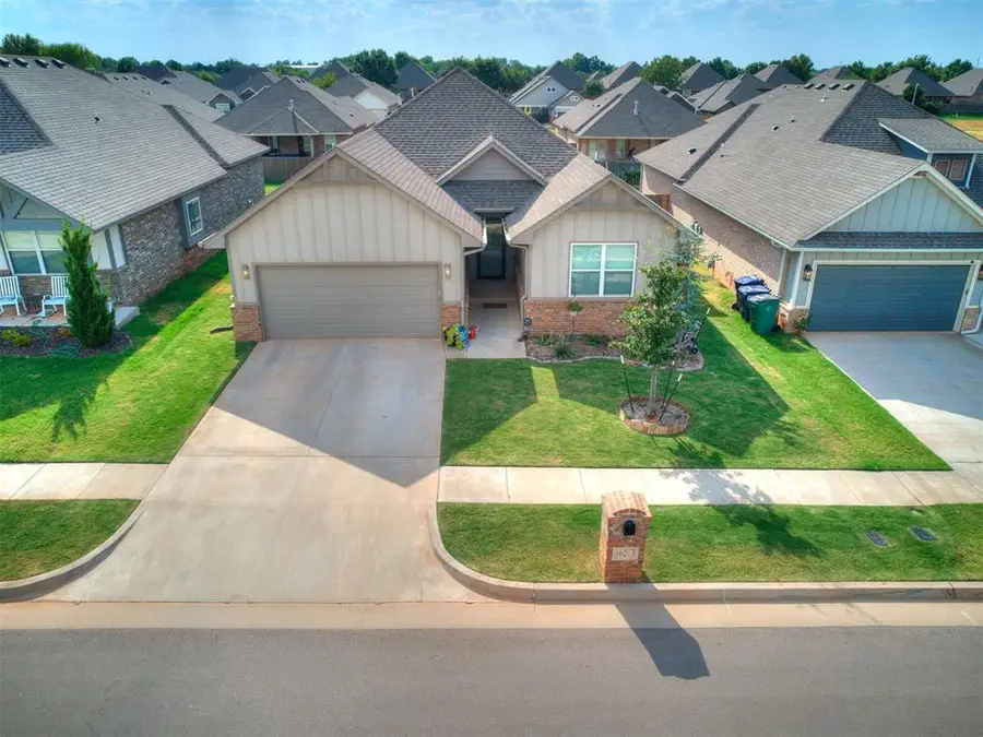 16213 Brenton Hills Avenue, Edmond, OK 73013 - #3