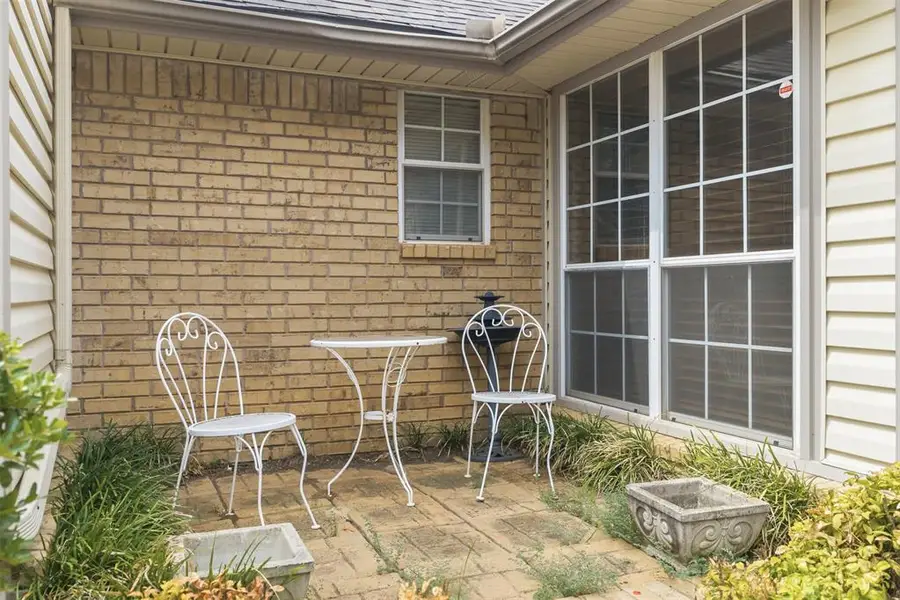 2202 Lakewood Drive, Chickasha, OK 73018 - #3