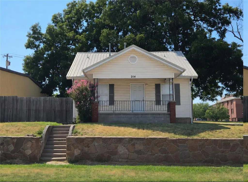 214 N Oklahoma Avenue, Shawnee, OK 74801 - #1