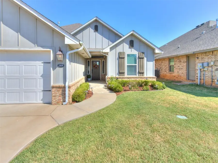 2309 Bretford Way, Norman, OK 73071 - #3