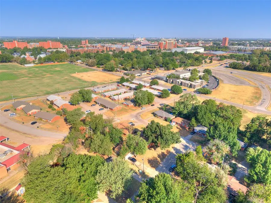 1510 Bedford Lane, Norman, OK 73072 - #3