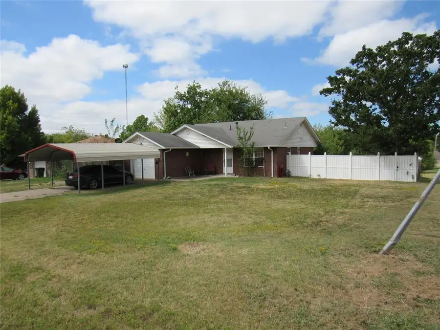 602 S 4th Street, Tecumseh, OK 74873 - #2