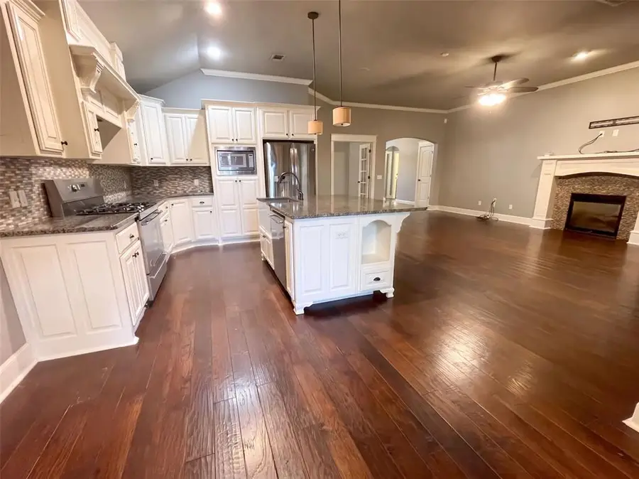704 SW 149th Place, Oklahoma City, OK 73170 - #2