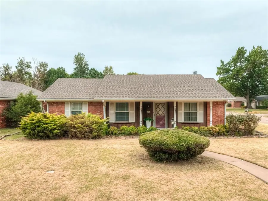 125 Farris Place, Chickasha, OK 73018 - #3